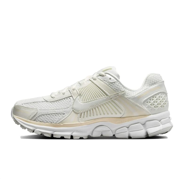 Nike Vomero 5 Sneakers - White & Cream
